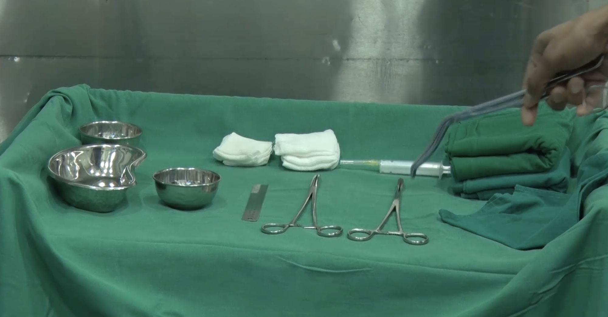 Procedure Demo - Instruments to Complications